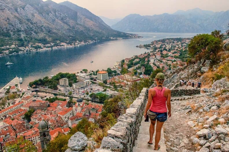 7 Essential Quiet Travel Planning Tips for First-Time Travelers